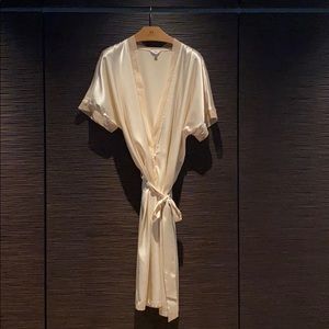 Kumi Kookoon Satin Robe in Pale Gold